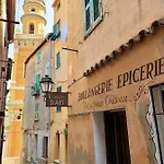 Les Glycines Menton