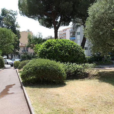 Les Glycines Mentone
