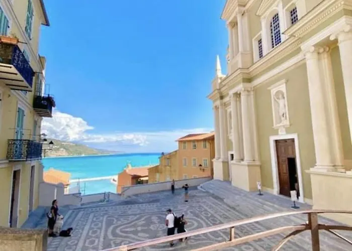 Les Glycines * Menton