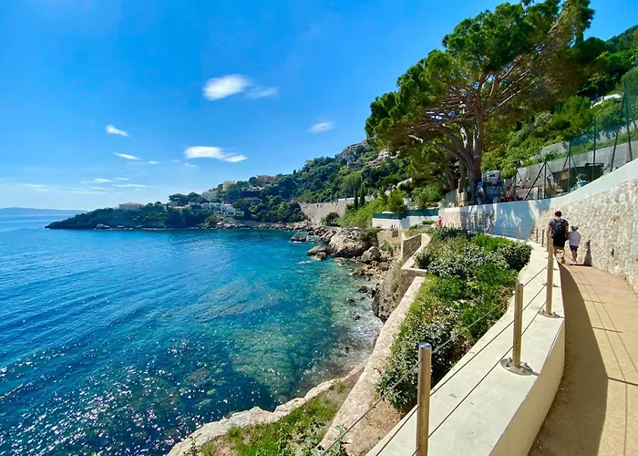 Les Glycines Apartman